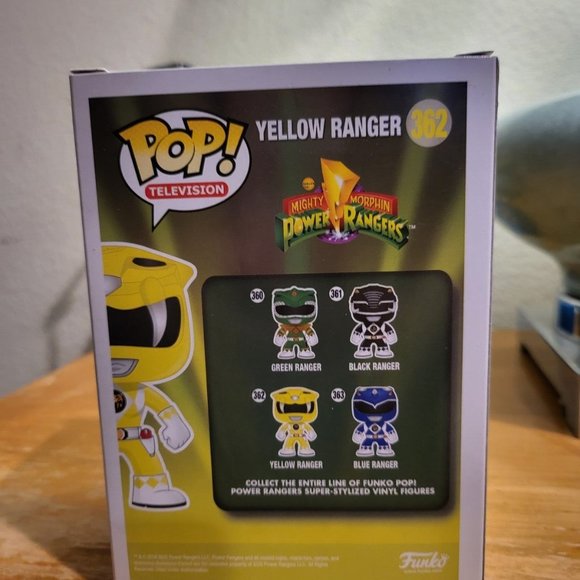 Mighty Morphin Power Rangers Yellow Ranger Funko Pop - Picture 3 of 12
